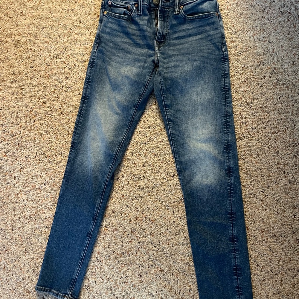American Eagle Outfitters Medium Wash Skinny Jeans